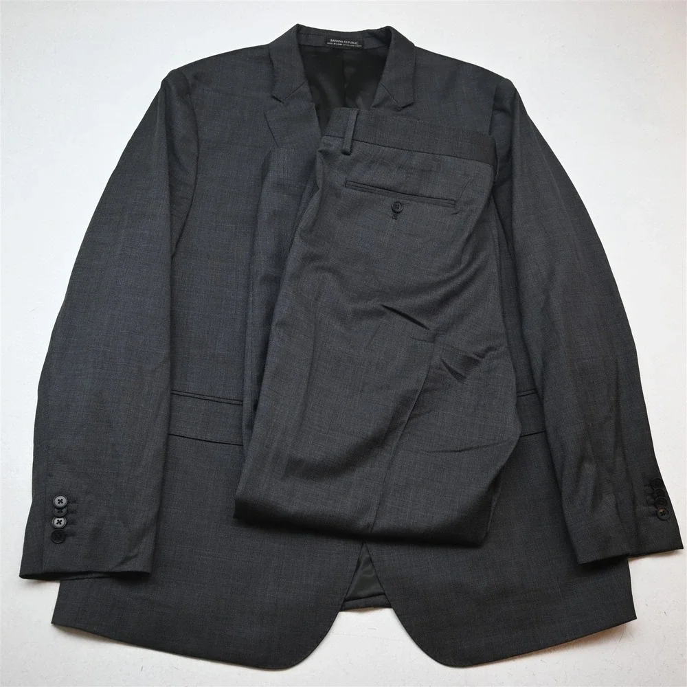 Banana Republic 48R 38x30 Gray Reda Flexo Soft Shoulder Slim 809137 Mens Suit